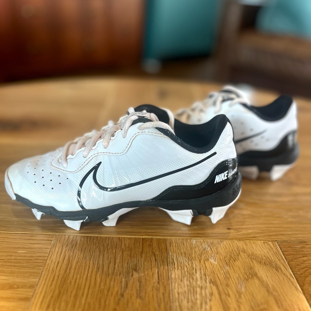 Nike Black and White Sports Cleats